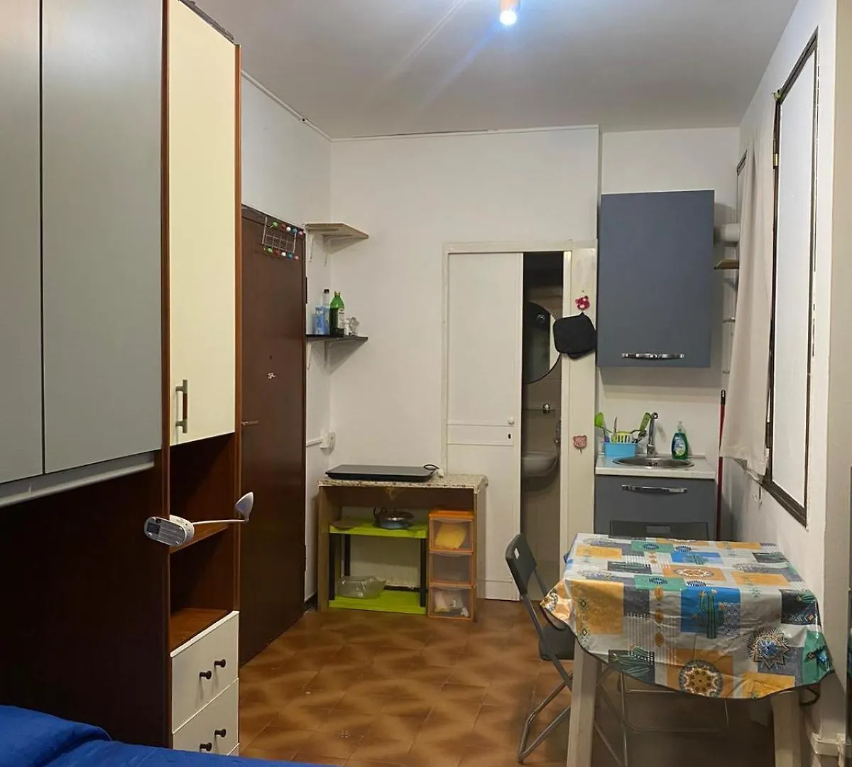 Monolocale Ottima Posizione Apartment Prato